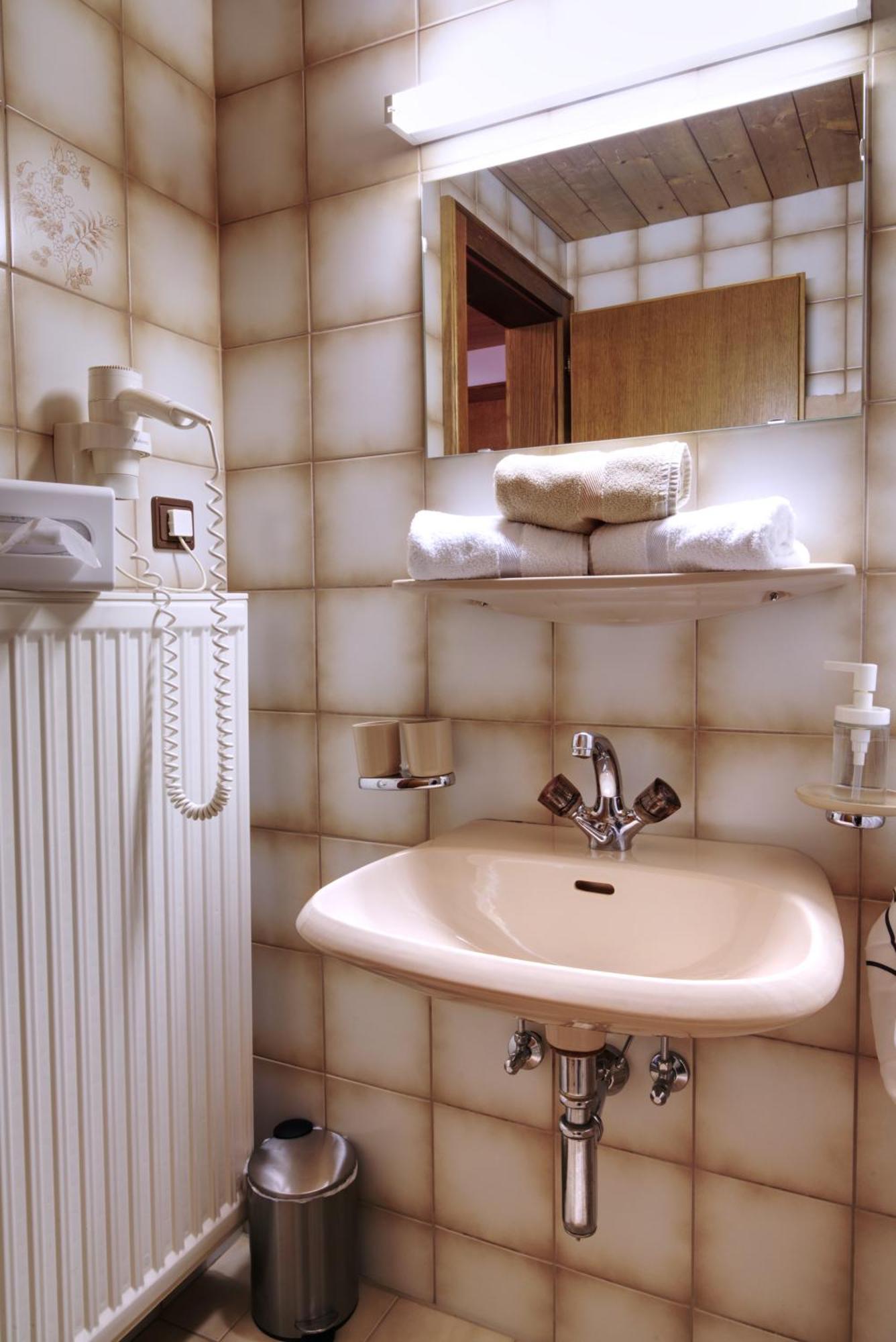 Hotel Versalerhof 3*